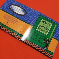 英語絵本📖What's in the Witch's Kitchen?の画像