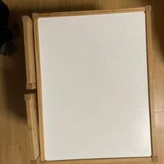 キッズテーブル　IKEA