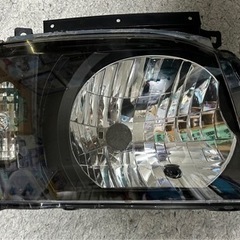 ハイエースのベッドライト