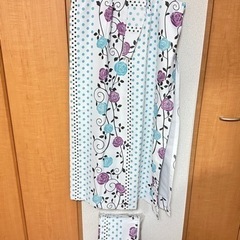 カーテン　新品、数ヶ月使用　美品