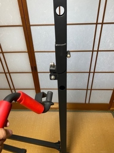 コンパクト懸垂マシン　耐荷重２００ｋｇ