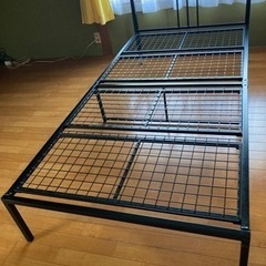 無料　黒パイプベットフレーム　