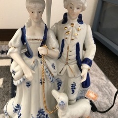 （値下）未使用　陶器テーブルランプ　貴族西洋人形　　ドールマイセン調の画像