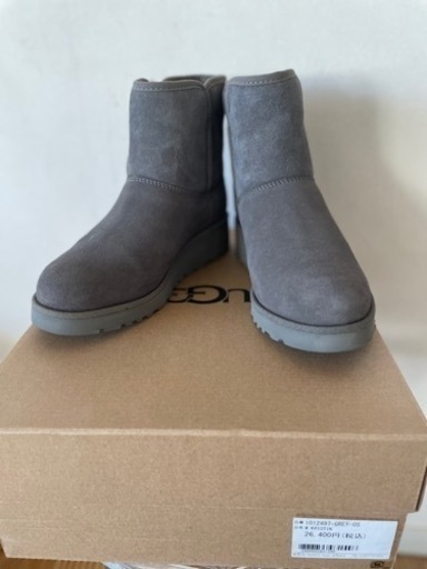 ＜未使用品> UGG KRISTIN （グレー）22cm  定価￥28,600
