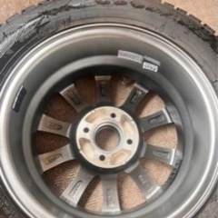 バリ山175/65R14グッドイヤースタッドレスタイヤホイールの画像