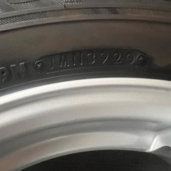195/65R15ブリヂストンスタッドレスタイヤホイールの画像