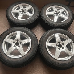 195/65R15ブリヂストンスタッドレスタイヤホイールの画像