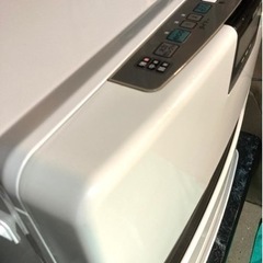 決まりました！生活応援⭐︎大幅値下げ！美品!【コロナ石油ストーブ ファンヒーター】ポリタンクと電動ポンプ付きの画像