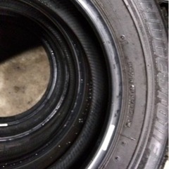 １９５／６５Ｒ１５‼️冬タイヤ‼️ブリジストン‼️中古タイヤ4本セット‼️格安‼️の画像