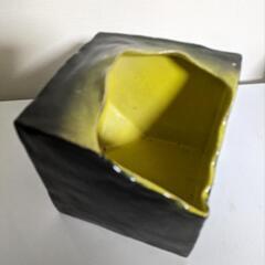 生け花用花器　黒と濃い緑　四角