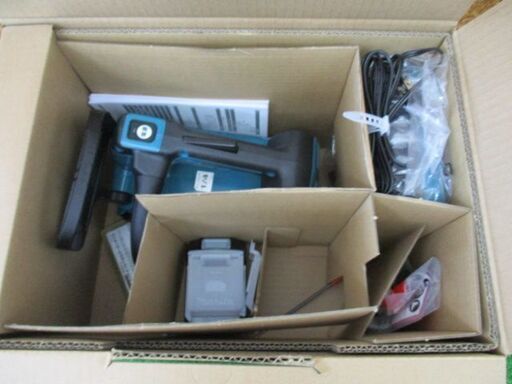 401 充電式チェンソー マキタ makita MUC002GRDX 40Vmax バッテリー×2 充電器 ガイドバー250mm  未使用展示品