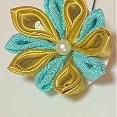 ハンドメイド　つまみ細工ヘアアクセ