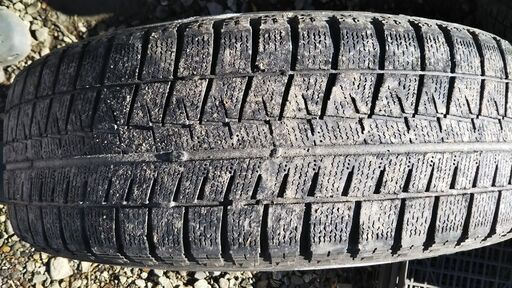 スタッドレスホイールセット 185/60r15 フィットハイブリッドで使用していました