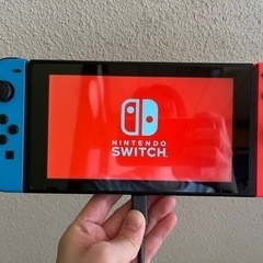 ※受付終了【ジャンク品】【充電しながらのプレー可能】ニンテンドースイッチの画像