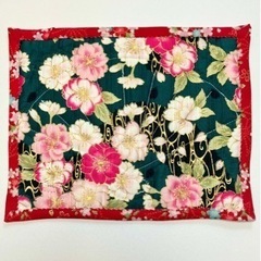 ハンドメイド　【受注製作】パッチdeティーマット　お正月　パッチワーク　和柄　キルト　花柄の画像