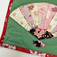 ハンドメイド　【受注製作】パッチdeティーマット　お正月　パッチワーク　和柄　キルト　花柄の画像
