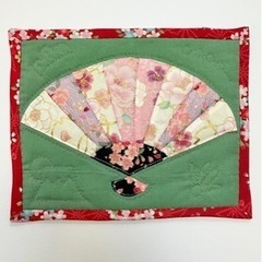 ハンドメイド　【受注製作】パッチdeティーマット　お正月　パッチワーク　和柄　キルト　花柄の画像
