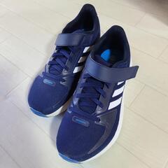 22cm adidas スニーカーの画像