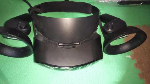 中古 MR ヘッドディスプレイ 富士通 MRヘッドセット Windows Mixed Reality ヘッドセッド コントローラ MRコントローラ 非透過型MRデバイス Windows MR FMVHMD1\n\n\n\n
