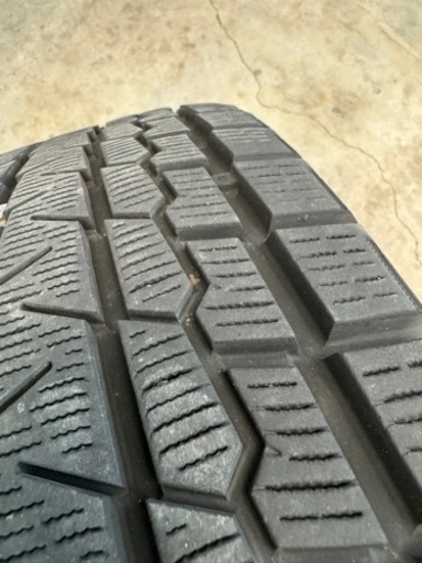 スタッドレスタイヤ　ホイール　225/65/R17 cx-5等