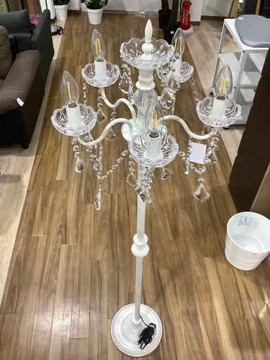 スタンドシャンデリア　電球　入荷致しました！
