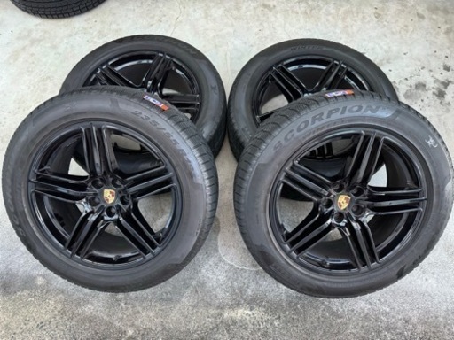 PORSCHE MACAN ホイール　スタッドレス