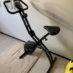 エアロバイク　自転車　フィットネス