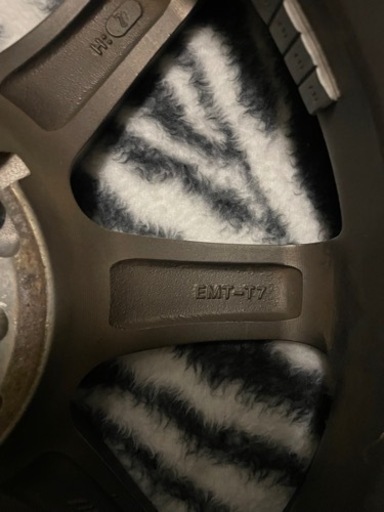 ワークエモーション　EMT-T7 15インチ　6.5J +45PCD100ブラウン