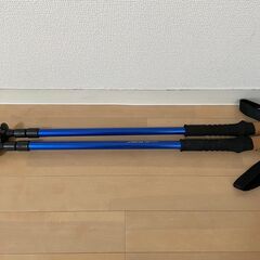 トレッキングポールの画像
