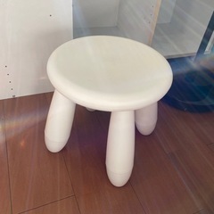 【決まりました】IKEA 子供用スツール