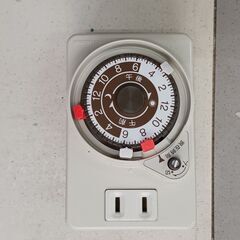 タイマーと漏電遮断器の画像