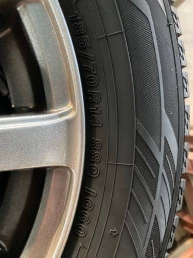 スタッドレスタイヤ　185/70 R14 88Q  iceguard ig60