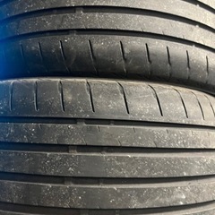 タイヤ4本セット　215/45R17