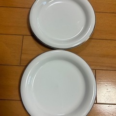 白のお皿　２枚　たち吉