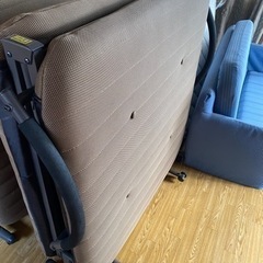 11月25日10時から15時までの間に取りに来てくれる方。3体セットの画像