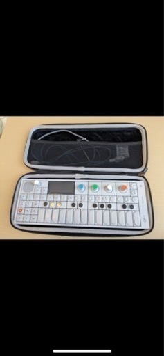Teenage Engineering OP-1 ポータブルシンセサイザー