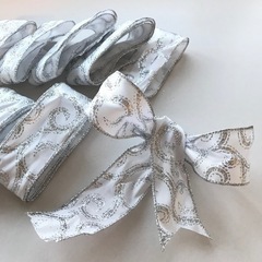 【新品】 大サイズ 松ぼっくり　クリスマス飾り　リース パーツ 花材 リボン パールピックの画像