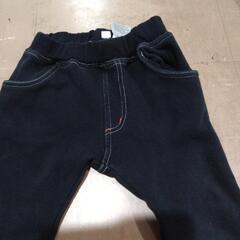 子供用ズボンの画像