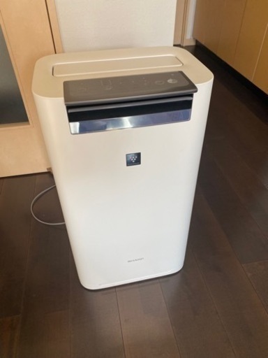 シャープ　加湿空気清浄機　プラズマクラスター25000 KI-JS70 W