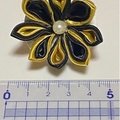 ハンドメイド　つまみ細工ヘアアクセの画像