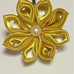 ハンドメイド　つまみ細工ヘアアクセ