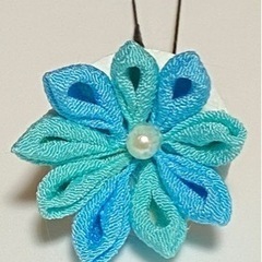 ハンドメイド　つまみ細工ヘアアクセ