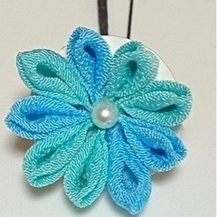 ハンドメイド　つまみ細工ヘアアクセ