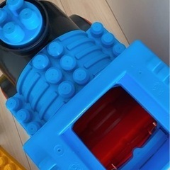 【美品】フィッシャープライス 1才からのメガブロック ゴーゴー！ジャンボトーマス 20ピースの画像