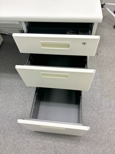 【美品】※最終値下げ※　対面式ロングデスク３点セット！！総額51,800円！！