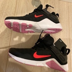 　美品　NIKE スニーカー　23センチの画像