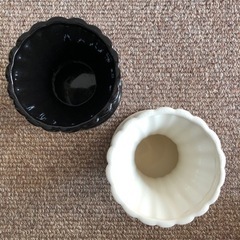 148.花瓶（黒白セット）の画像