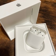 未使用に近い　AirPods2の画像