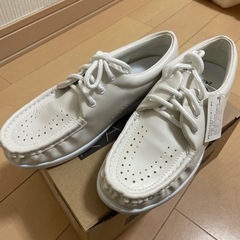 KAZEN ナースシューズ　モカシンタイプ　白