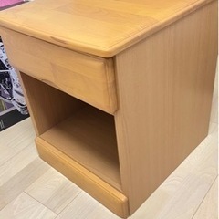 サイドテープル